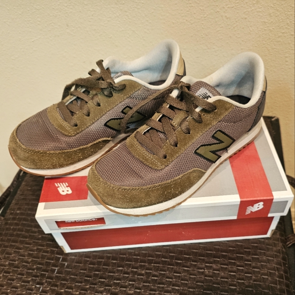 New Balance 3 olive green